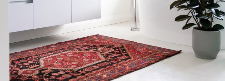 Persian rug in a minimal style home